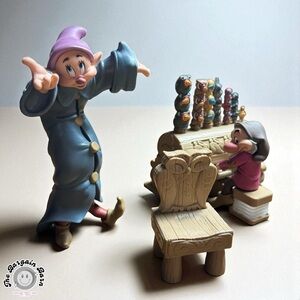 *RARE* Disney Vintage Early 2000’s Dopey & Grumpy ‘Silly Song’ 4pc Figurine Set